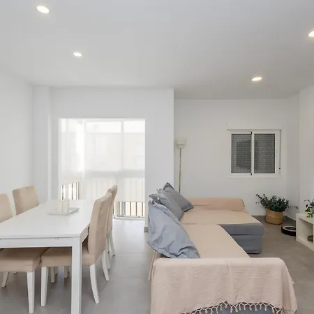 Apartment 3br Workfriendly - Sea & Port Views - Beach