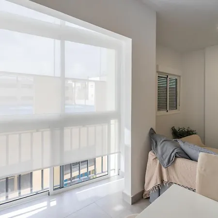 3br Workfriendly - Sea & Port Views - Beach Appartement